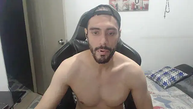 Snapshot of samuelgarcia_ chatting on 10/25/25, 08:55 samuelgarcia  online show from 10/25/25, 08:55