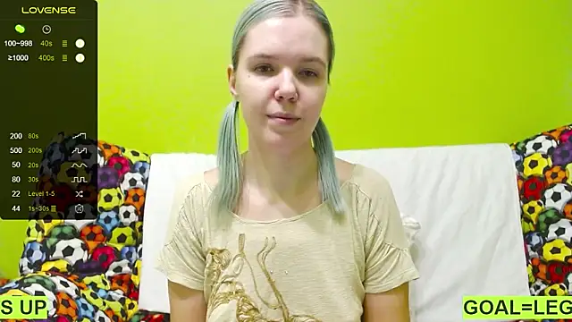 Snapshot of Ultra_Meow chatting on 02/05/25, 06:59 Ultra Meow online show from 02/05/25, 06:59