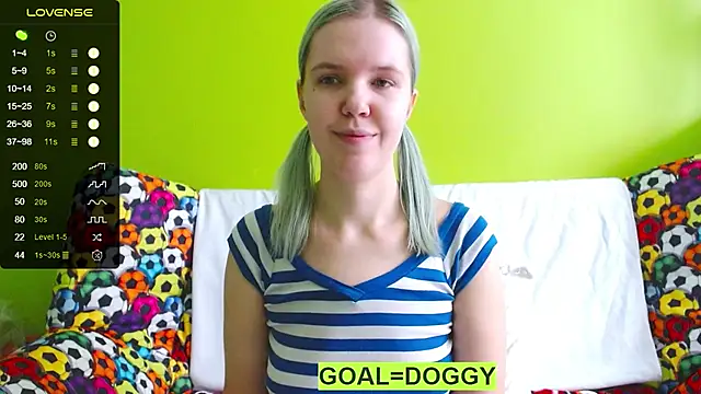 Snapshot of Ultra_Meow chatting on 02/16/25, 07:04 Ultra Meow online show from 02/16/25, 07:04