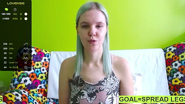 Snapshot of Ultra_Meow chatting on 02/18/25, 11:22 Ultra Meow online show from 02/18/25, 11:22