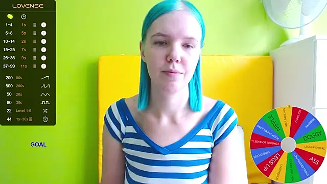 Snapshot of Ultra_Meow chatting on 10/11/25, 10:47 Ultra Meow online show from 10/11/25, 10:47