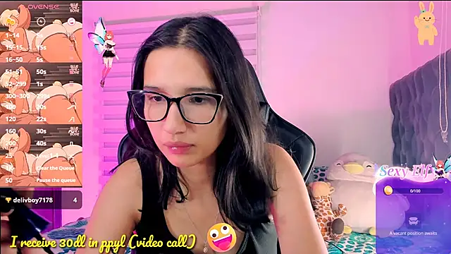 Snapshot of Luniverse chatting on 01/20/25, 11:10 Luniverse online show from 01/20/25, 11:10