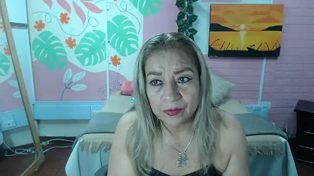 Snapshot of ZAMANTHA chatting on 11/10/25, 04:17 ZAMANTHA online show from 11/10/25, 04:17