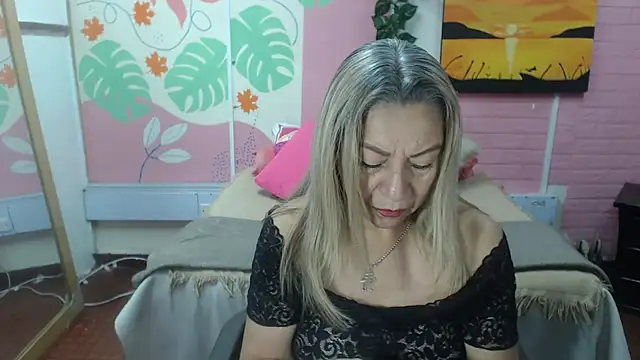 Snapshot of ZAMANTHA chatting on 02/24/26, 04:16 ZAMANTHA online show from 02/24/26, 04:16