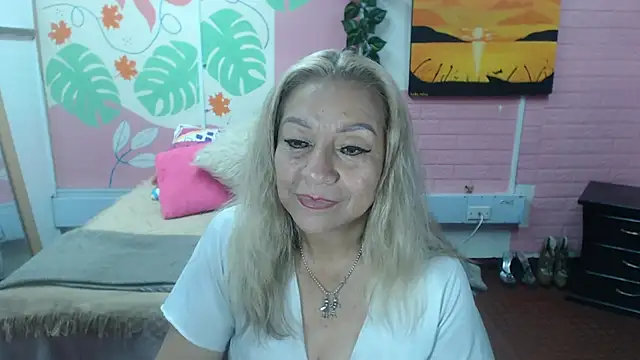 Snapshot of ZAMANTHA chatting on 04/23/26, 02:52 ZAMANTHA online show from 04/23/26, 02:52