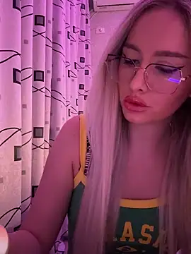 mollyxxx online show from 12/12/24, 03:43