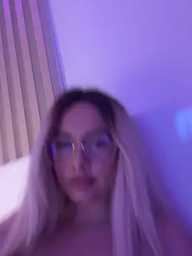 mollyxxx online show from 12/03/25, 02:41