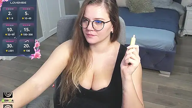KellyKleine online show from 12/23/24, 01:03