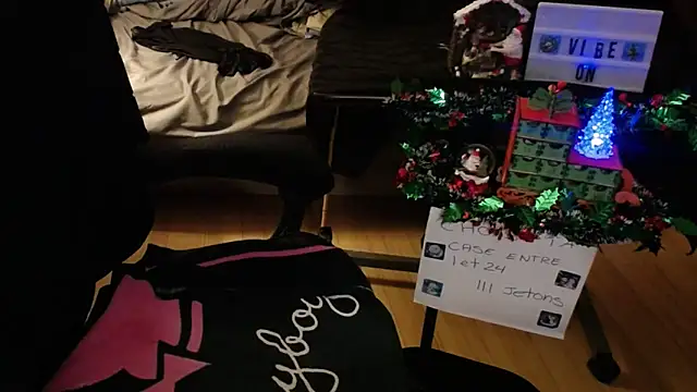 Snapshot of Cocotinexo chatting on 12/05/25, 02:09 Cocotinexo online show from 12/05/25, 02:09