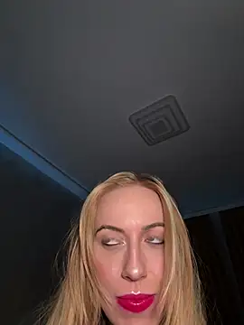RockQueen A online show from 12/27/24, 03:15