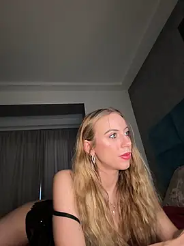 RockQueen A online show from 01/21/25, 05:49