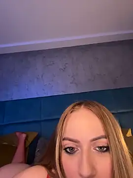 Snapshot of RockQueen_A chatting on 02/19/26, 04:41 RockQueen A online show from 02/19/26, 04:41
