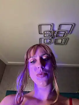 RockQueen A online show from 07/31/26, 03:39