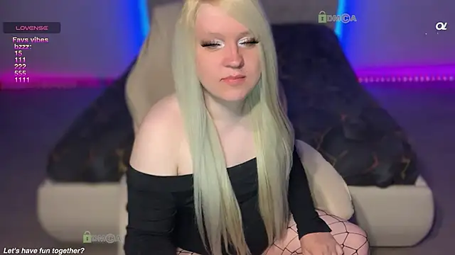 camsmiley online show from 06/09/26, 02:56