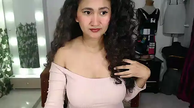 Snapshot of Petite_schoolgirlx chatting on 03/18/25, 02:15 Petite schoolgirlx online show from 03/18/25, 02:15