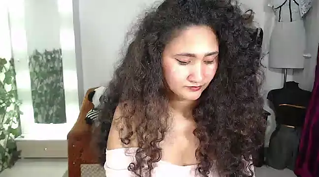 Snapshot of Petite_schoolgirlx chatting on 03/18/25, 05:20 Petite schoolgirlx online show from 03/18/25, 05:20
