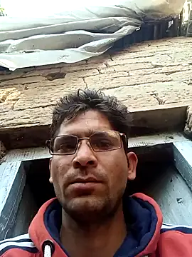 SunnyleoneBG online show from 12/30/24, 07:37