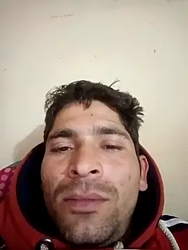 SunnyleoneBG online show from 12/31/24, 03:12