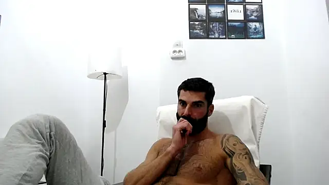 Verycutex online show from 10/04/25, 07:23