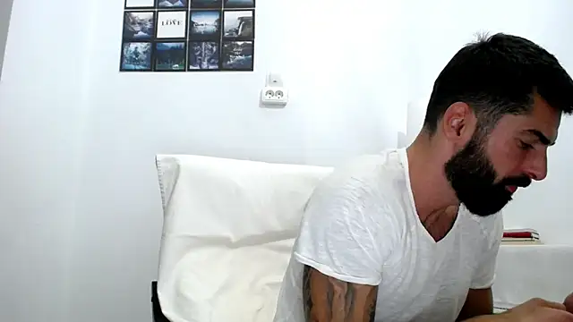 Verycutex online show from 10/14/25, 07:58