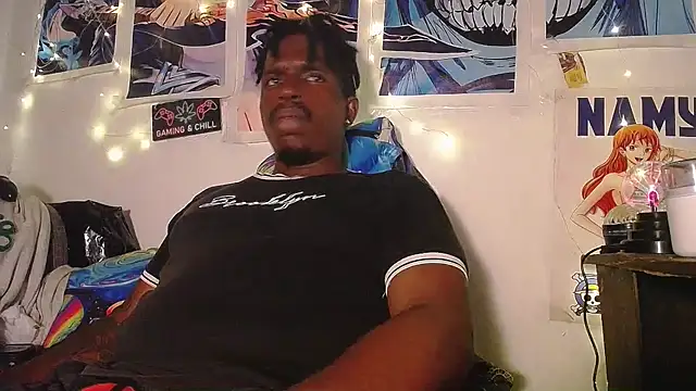 Snapshot of BlackRunning chatting on 11/23/25, 12:32 BlackRunning online show from 11/23/25, 12:32