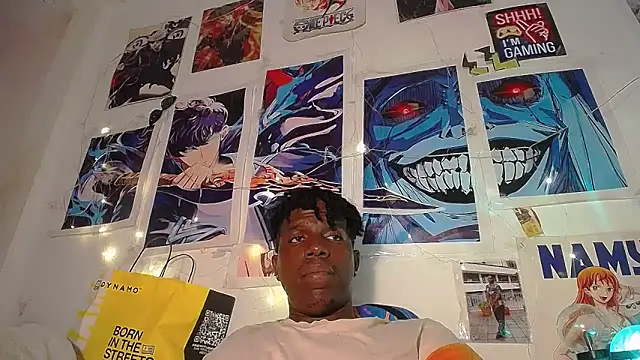 Snapshot of BlackRunning chatting on 12/15/25, 04:17 BlackRunning online show from 12/15/25, 04:17