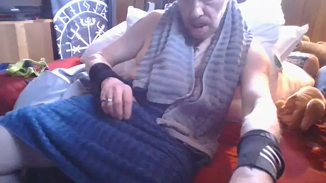 Snapshot of Makowboy chatting on 02/23/26, 10:07 Makowboy online show from 02/23/26, 10:07