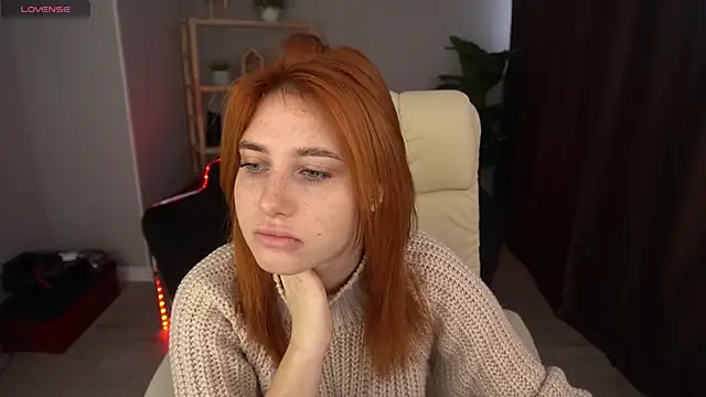 EmilyFoxxi online show from 12/14/24, 06:24