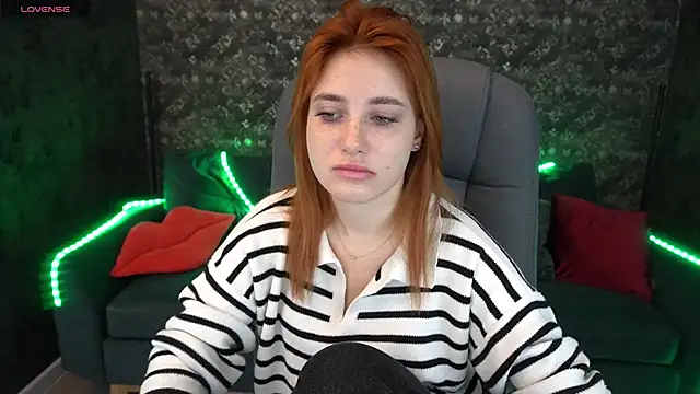 EmilyFoxxi online show from 12/21/24, 06:30