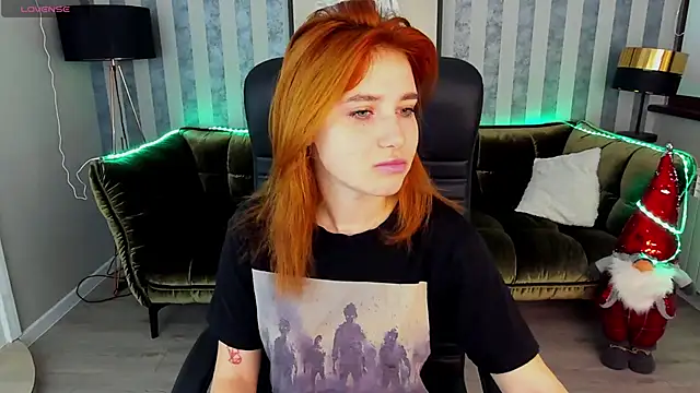 EmilyFoxxi online show from 12/23/24, 06:22