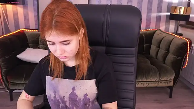 EmilyFoxxi online show from 01/25/25, 06:23