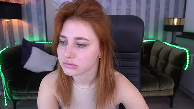 EmilyFoxxi online show from 02/10/25, 06:31