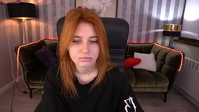 EmilyFoxxi online show from 03/03/25, 06:15
