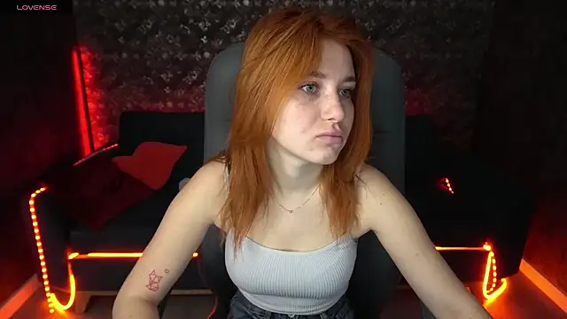 EmilyFoxxi online show from 03/05/25, 06:23