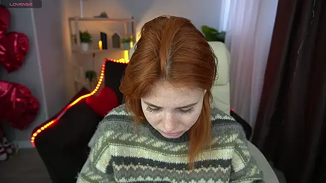 EmilyFoxxi online show from 03/18/25, 06:36