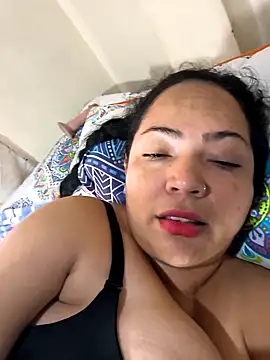 Snapshot of NIKOLE1301 chatting on 10/29/25, 02:19 NIKOLE1301 online show from 10/29/25, 02:19