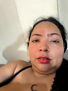 Snapshot of NIKOLE1301 chatting on 11/05/25, 02:39 NIKOLE1301 online show from 11/05/25, 02:39