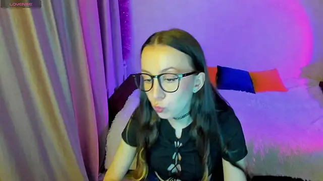 CurlySteph online show from 09/26/25, 04:11