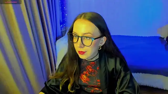 Snapshot of CurlySteph chatting on 12/05/25, 05:20 CurlySteph online show from 12/05/25, 05:20