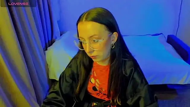 CurlySteph online show from 05/20/26, 07:42