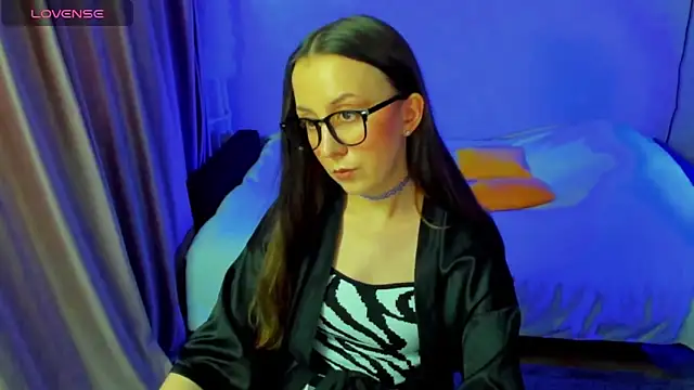 CurlySteph online show from 06/04/26, 06:58