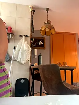 camelia3 online show from 11/07/25, 01:33