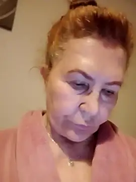 Hottie-Mom online show from 05/24/26, 08:36