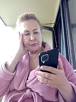 Hottie-Mom online show from 05/31/26, 06:31