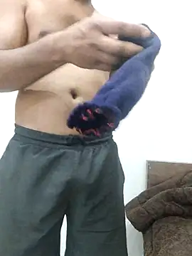 Snapshot of indianbulldelhi chatting on 03/10/25, 05:22 indianbulldelhi online show from 03/10/25, 05:22