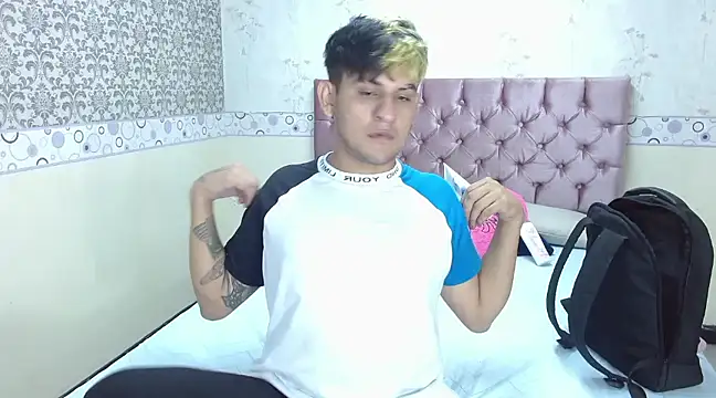 Dona and Carl online show from 03/19/25, 03:09