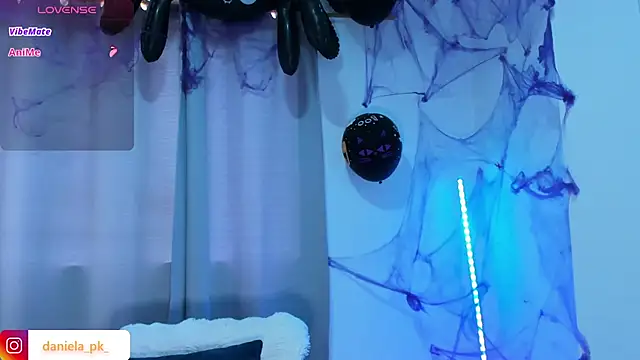 roxy pk  online show from 10/28/25, 04:20