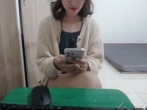 Sakura Moe online show from 01/15/25, 04:36