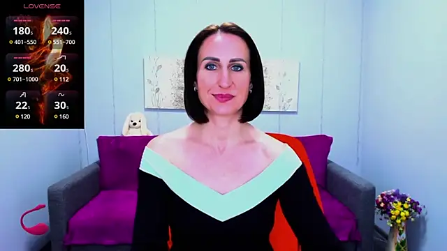 Nia Smithh online show from 12/13/24, 04:05