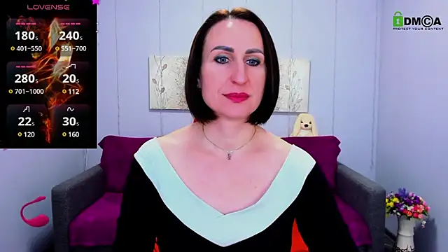 Nia Smithh online show from 03/06/25, 12:41